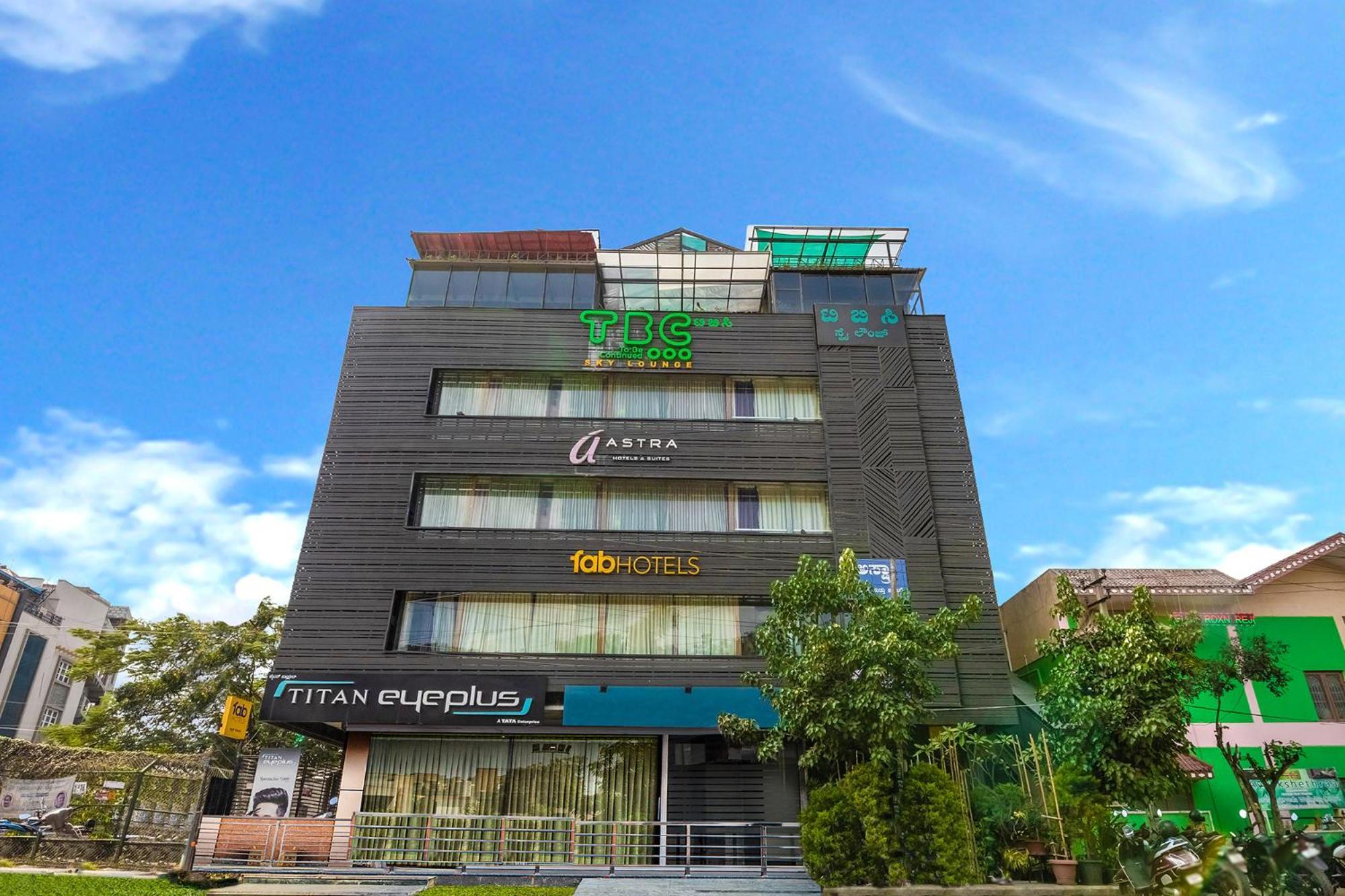 Fabhotel Astra Suites - Hsr Main Road Бангалор Екстериор снимка