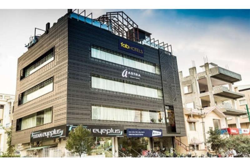 Fabhotel Astra Suites - Hsr Main Road Бангалор Екстериор снимка